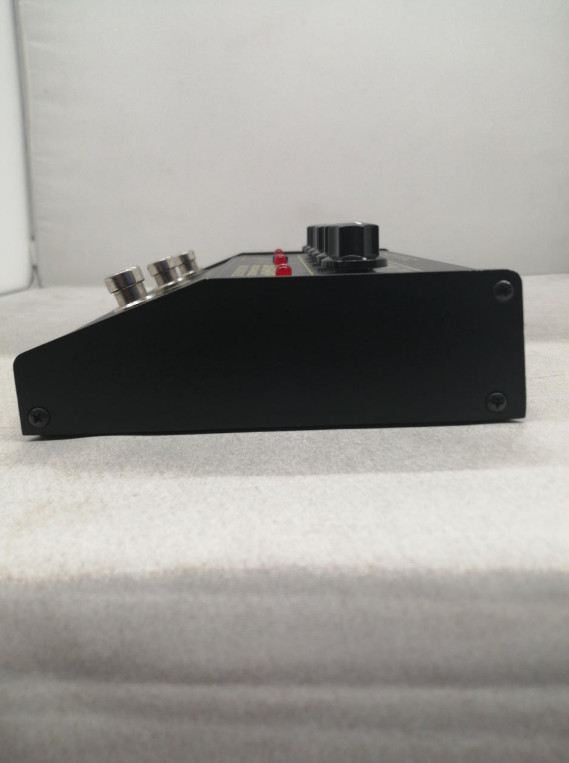 TECH21 PROGRAMMABLE BASS DRIVER DI bass prelifier Used Japan