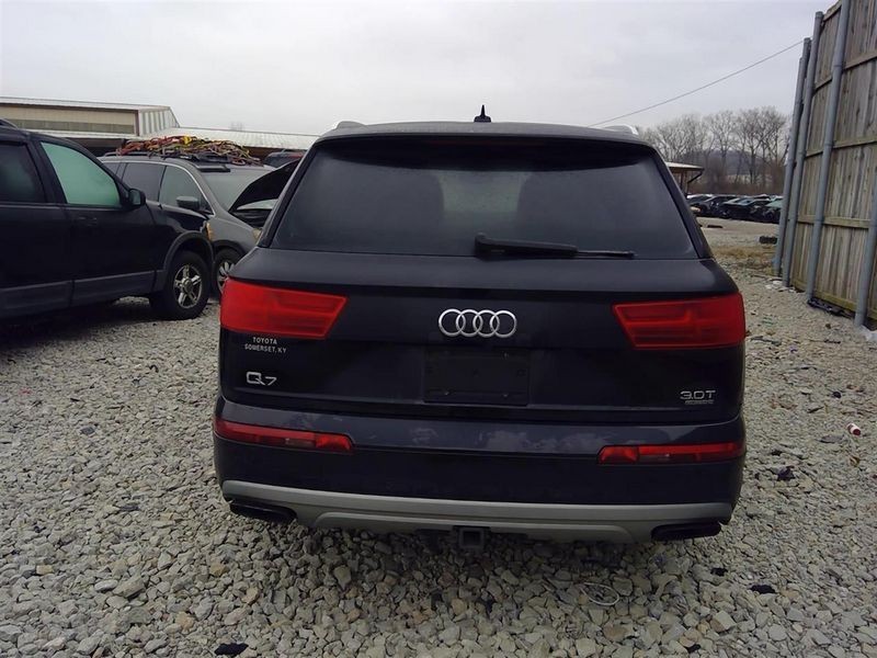 2017-2020 Audi Q7 Left Driver Sun Visor Dual Sunvisor illuminated OEM