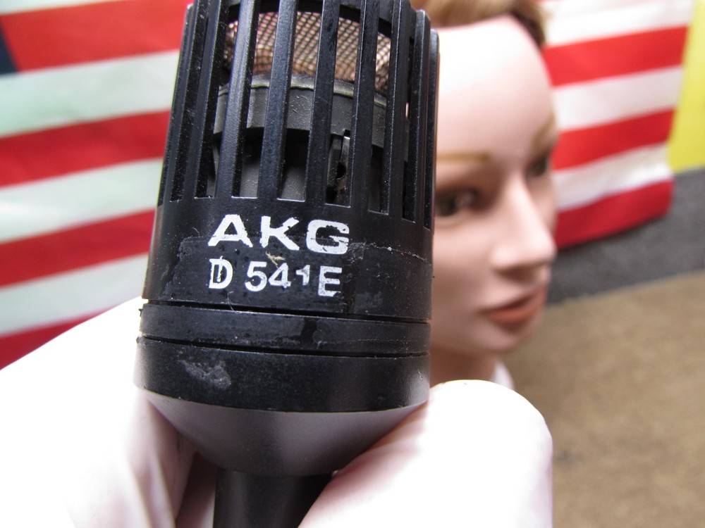 ESTATE* PRO AKG D541E MICROPHONE - TESTED & WORKING ~ SEE VIDEO