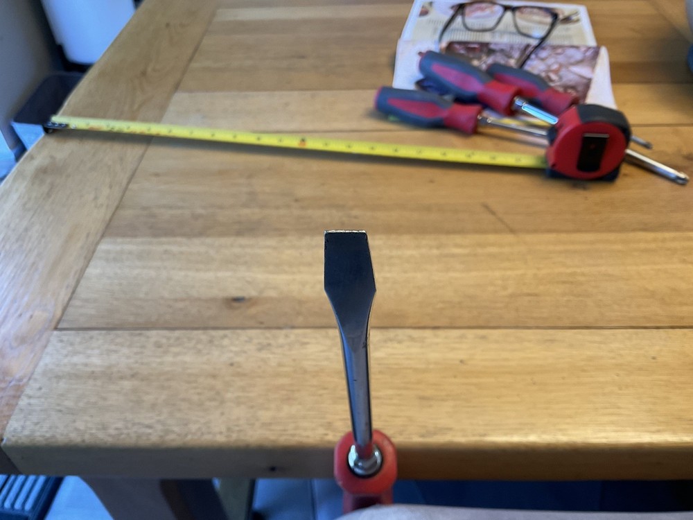 Snap On Tools SDD8A Flat Tip Red Screwdriver Hard Handle USA