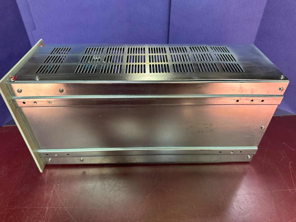AS IS POWERS ON Varian 9297010 Dual Ion Pump Controller