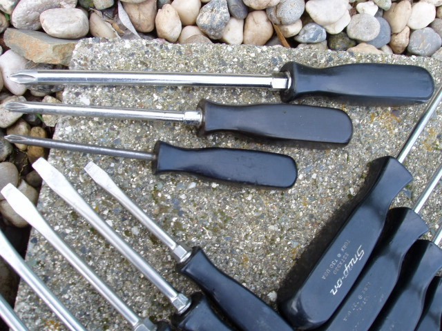 SNAP ON TORX PHILLIPS REGULAR SCREWDRIVERS DRIVERS 15-PC MISCELLANEOUS FAIR COND