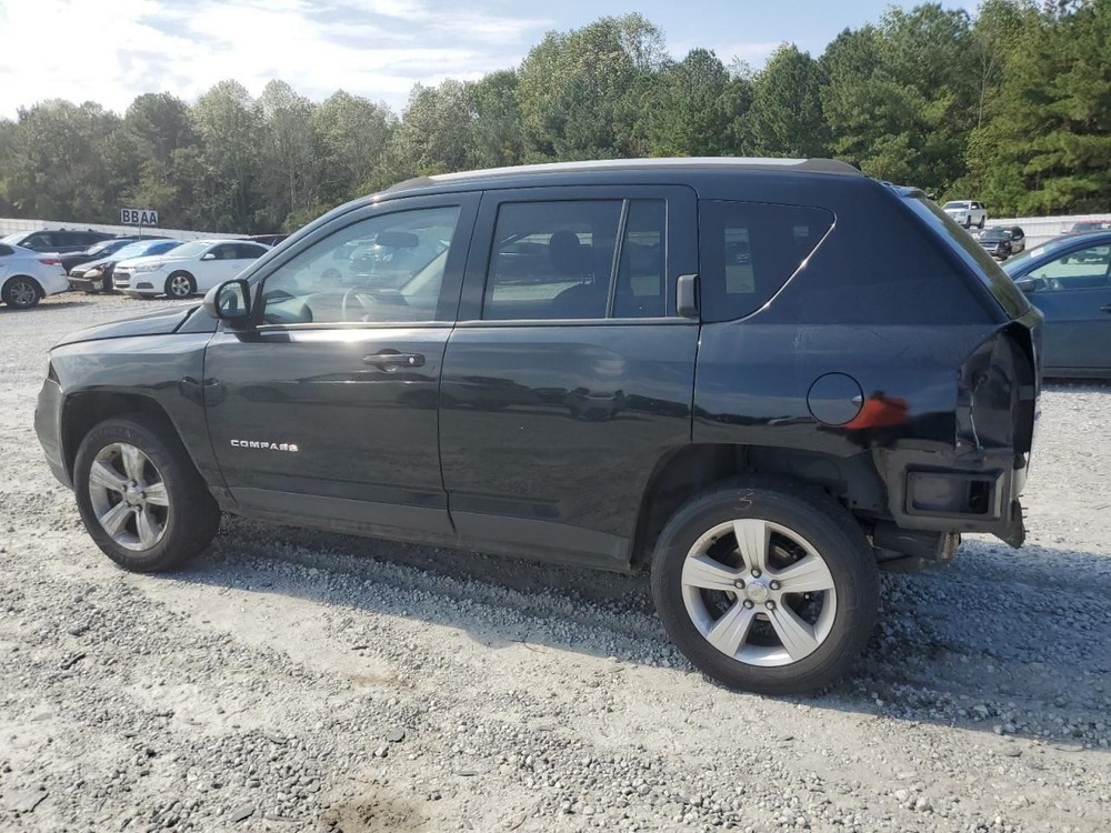 COMPASS 2015 Glove Box 4886672