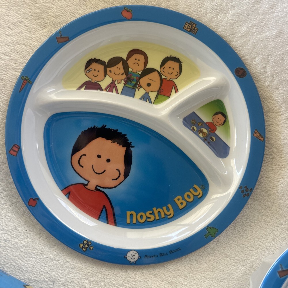 Noshy Boy Matzah Plate Set