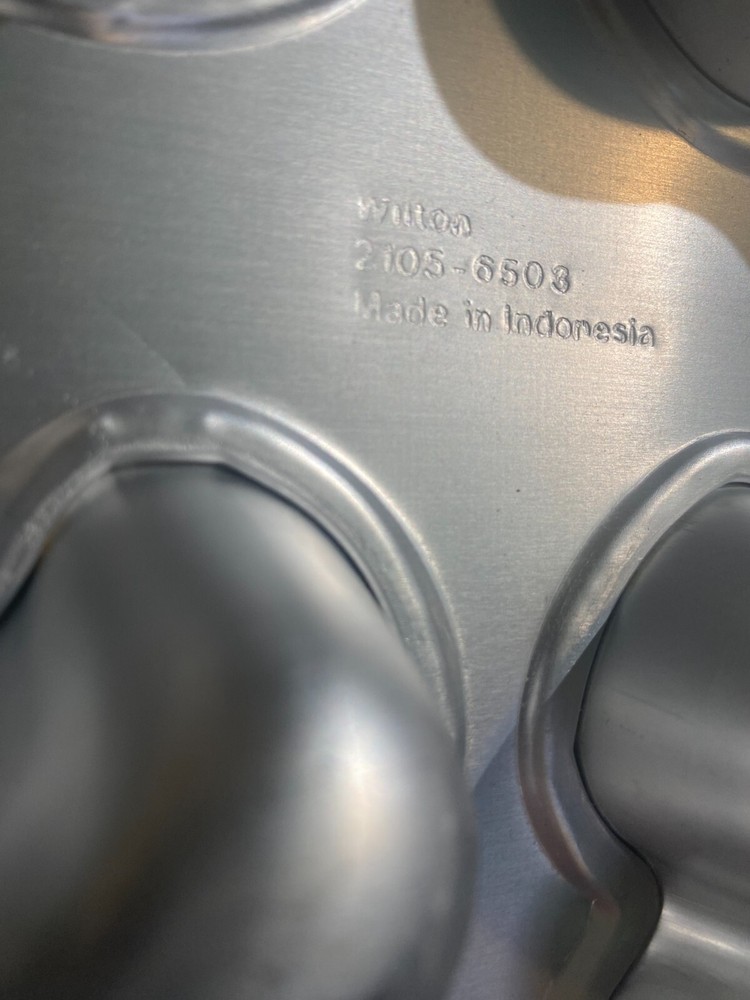 Wilton Gingerbread Man Cake Pan Mold 2105-6503