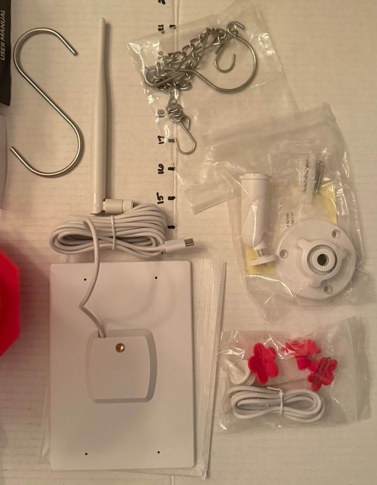 Hummingbird Feeder with Camera