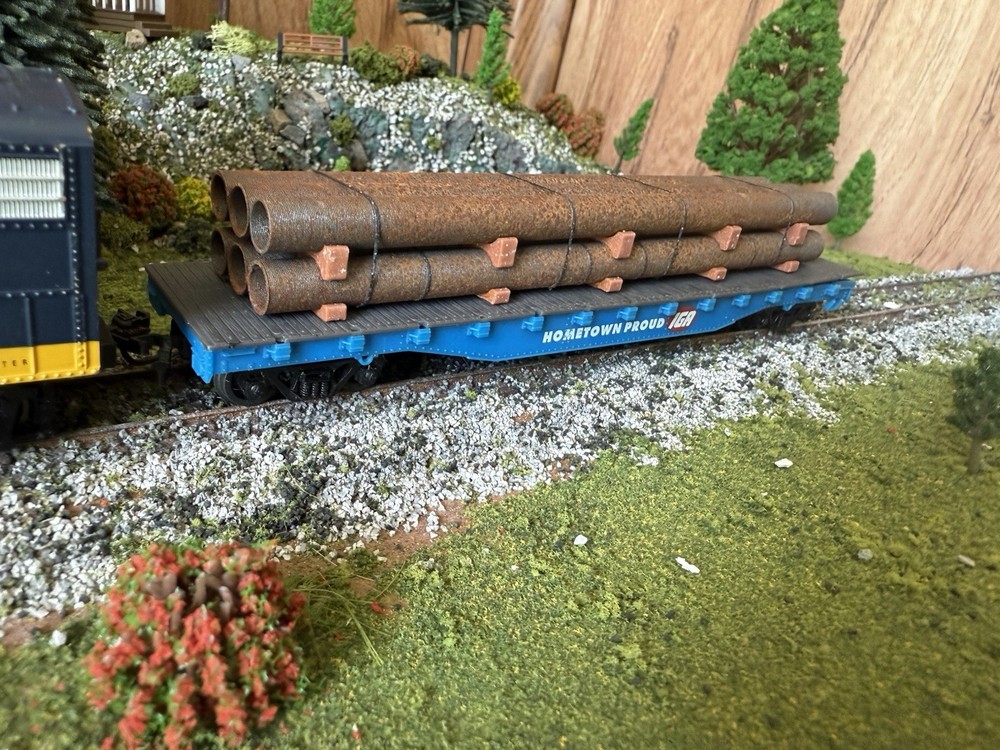1:87 Ho Scale 40FT Rusty 2ft Pipe Load (5.5in) (Real Rust) -Short Stack