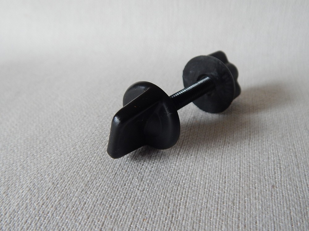 Universal Bolt for Coil Metal Detector, (6 mm).