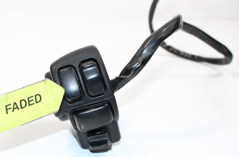 04 Harley Electra Glide Classic FLHTCI Left Control Switch