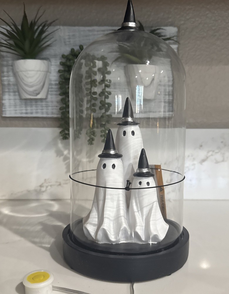 Halloween Light Up Ghost Cloche