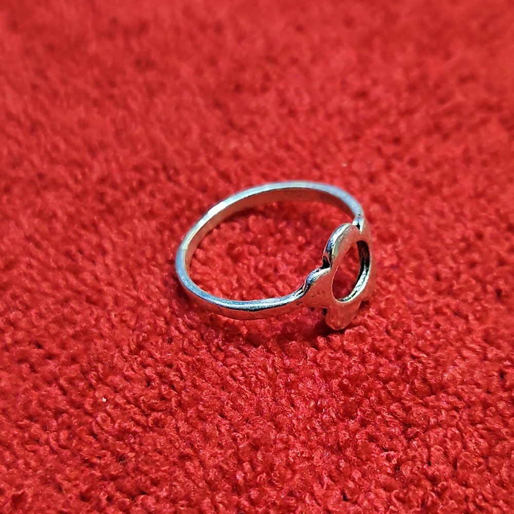 Silver Flower Bezel ring