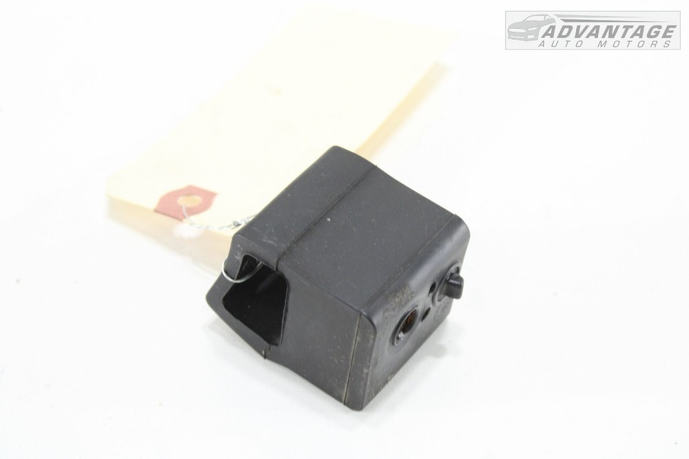 2017-2021 JEEP COMPASS REAR RIGHT OR LEFT TAILGATE BUMPER STOP STOPPER OEM