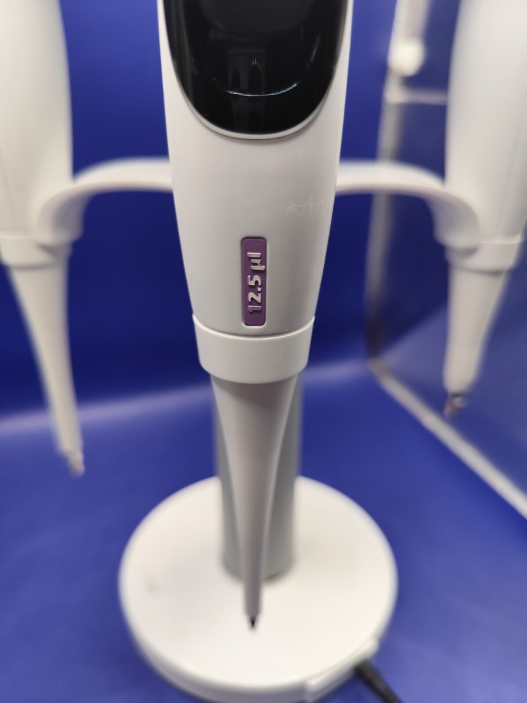 Integra electronic pipette and carousel charger single channel multiple channel