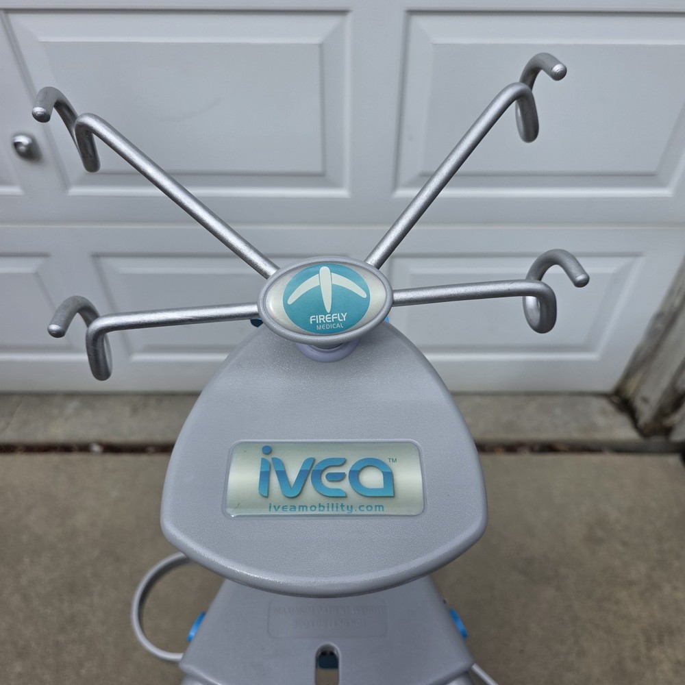 Firefly Medical IVEA 500A Mobile Ambulation Patient Cart Missing Front Wheels.
