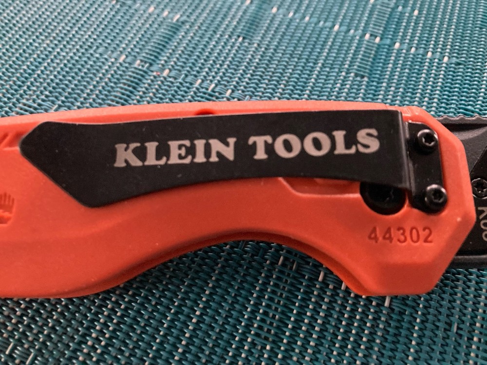 Klein Tools 44302 Folding Utility Knife