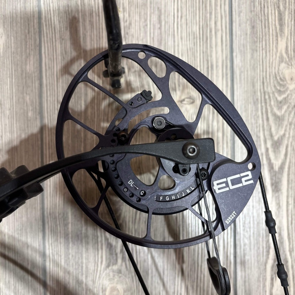 Used PSE Mach 30 DS EC2 Black RH 70#