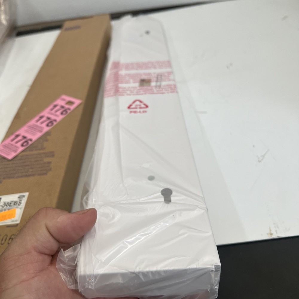 Progress Lighting 21.5 Inches LED White Modern Linear Undercabiet Light