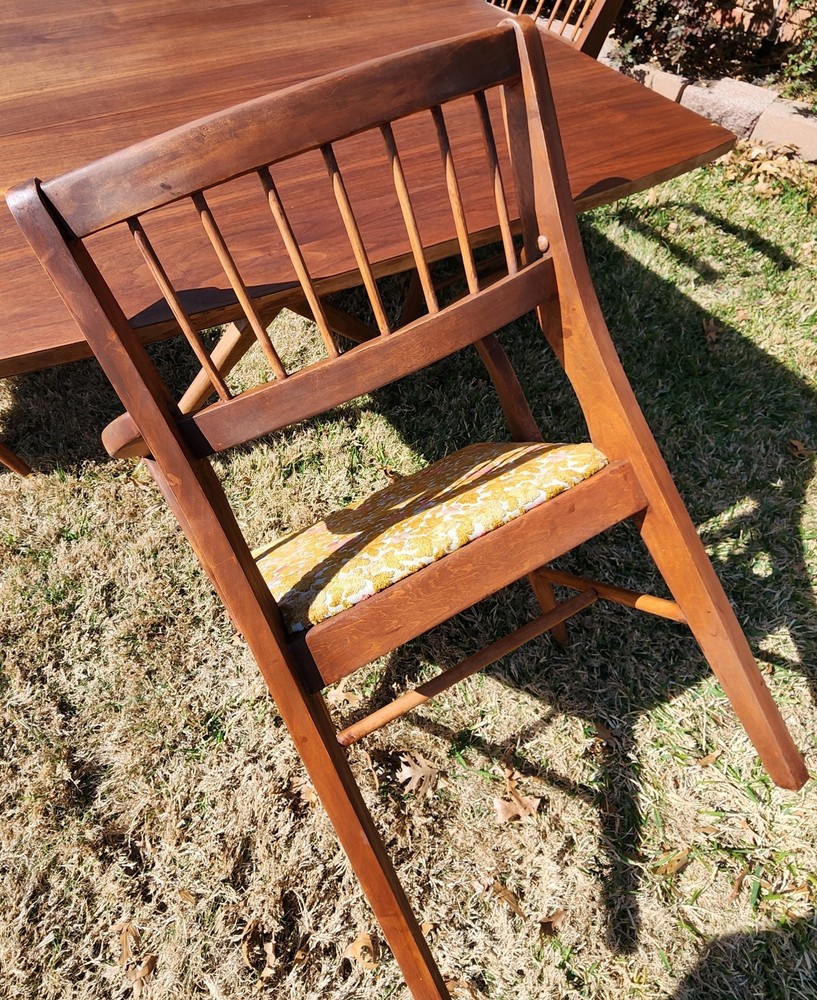 MCM Craddock Refinished Walnut Scissor Leg Table and 6 Chairs