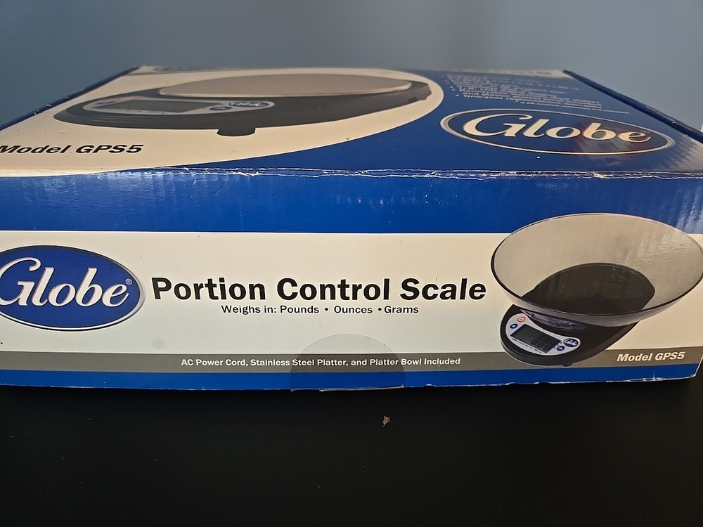 Globe GPS5 5lb Digital Portion Control Scale With Plastic Platter Bowl