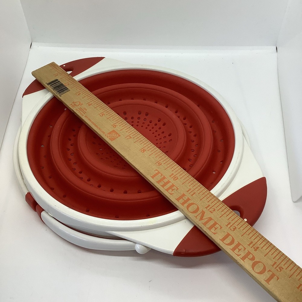 Martha Stewart Collapsible Colander