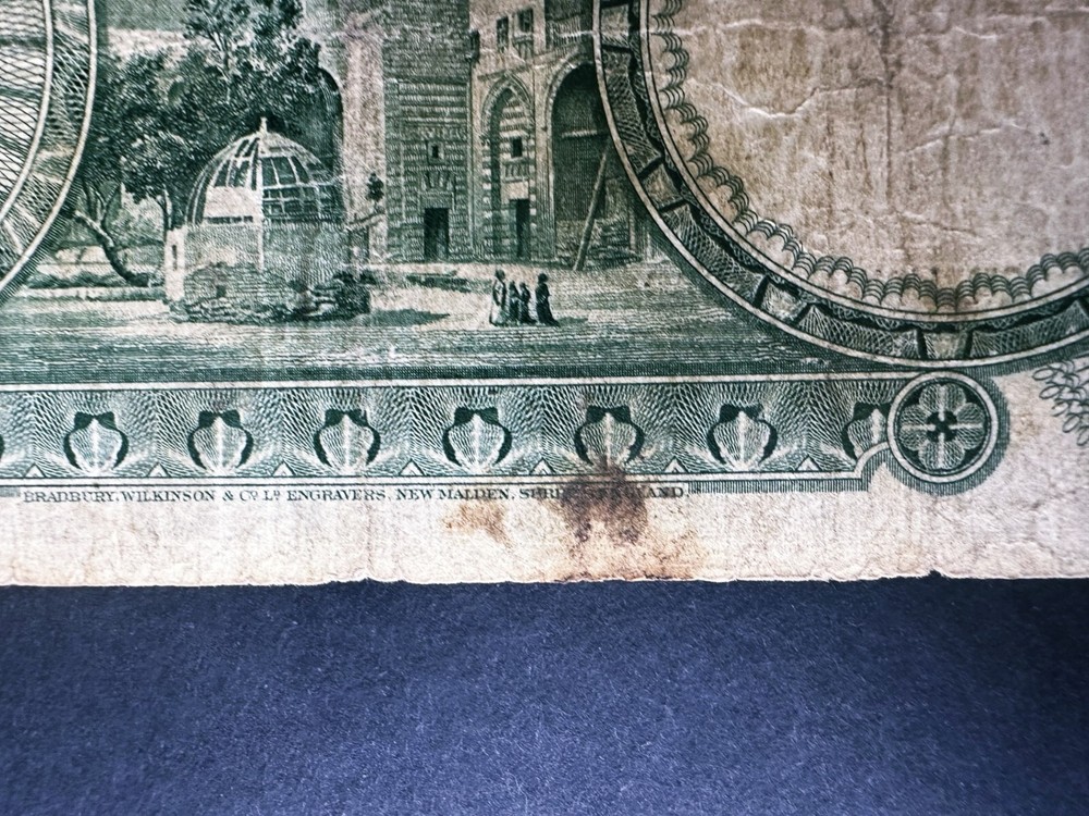Egypt 1 Egyptian Pound Banknote 1945