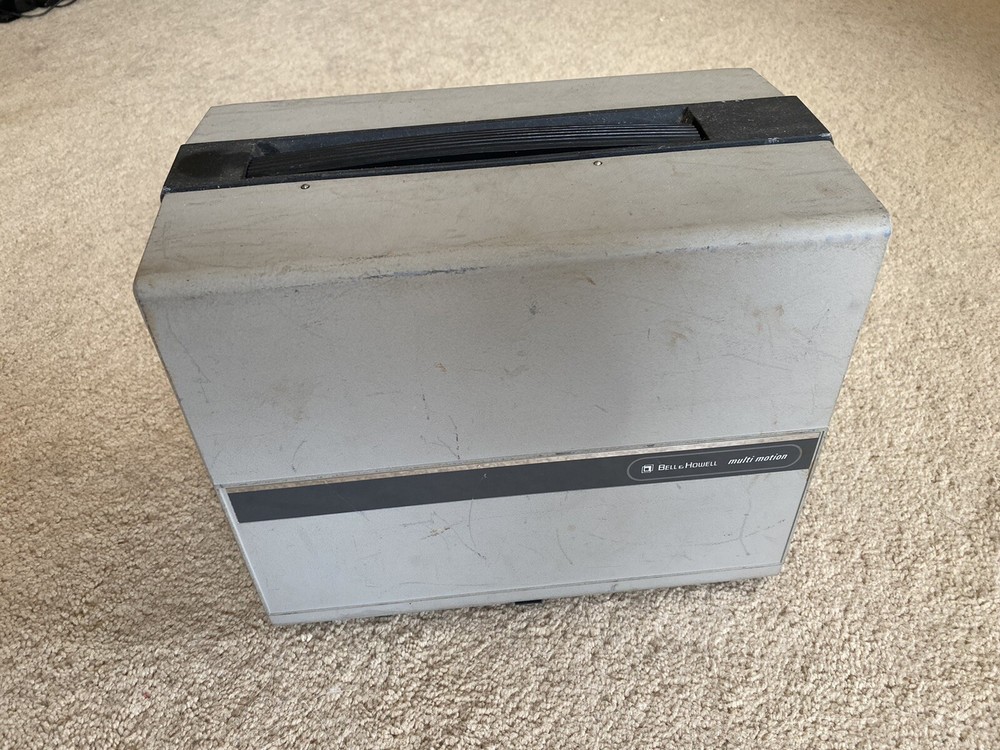 Bell & Howell Multi Motion 8mm Projector / Case