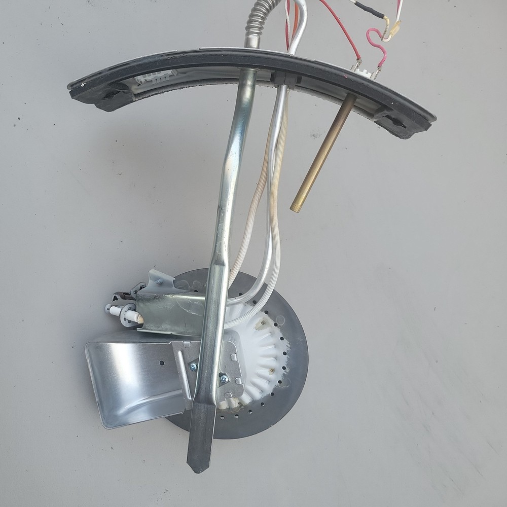 AO Smith 321165-002 CS8840B1117 18" Burner Assembly