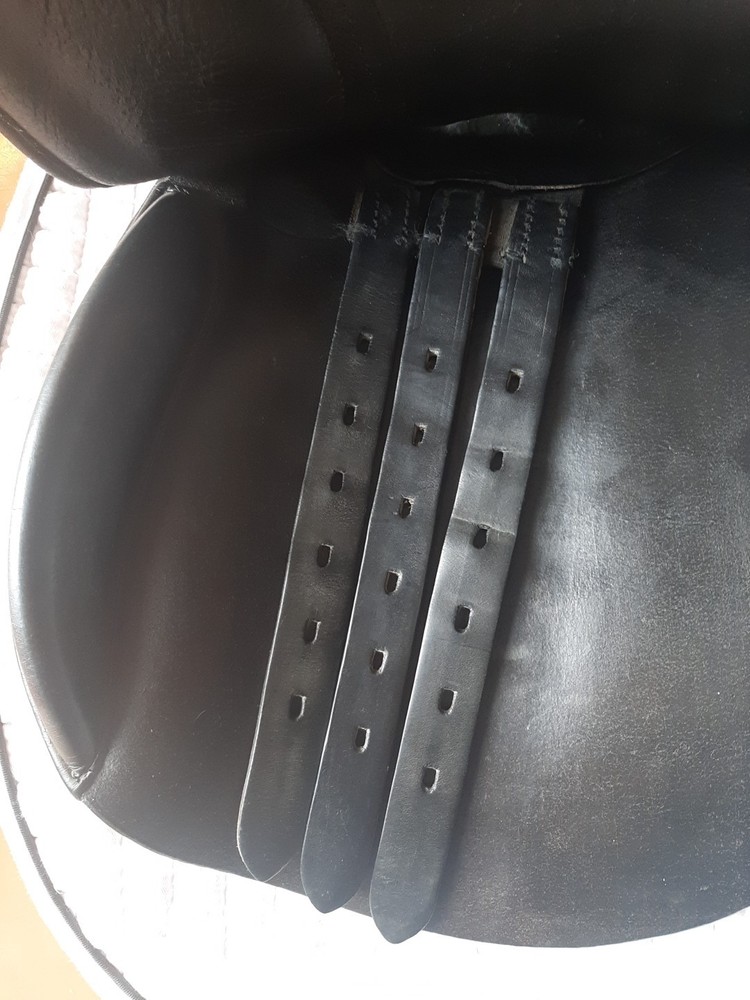 Aviant All Purpose Saddle 18/ MW
