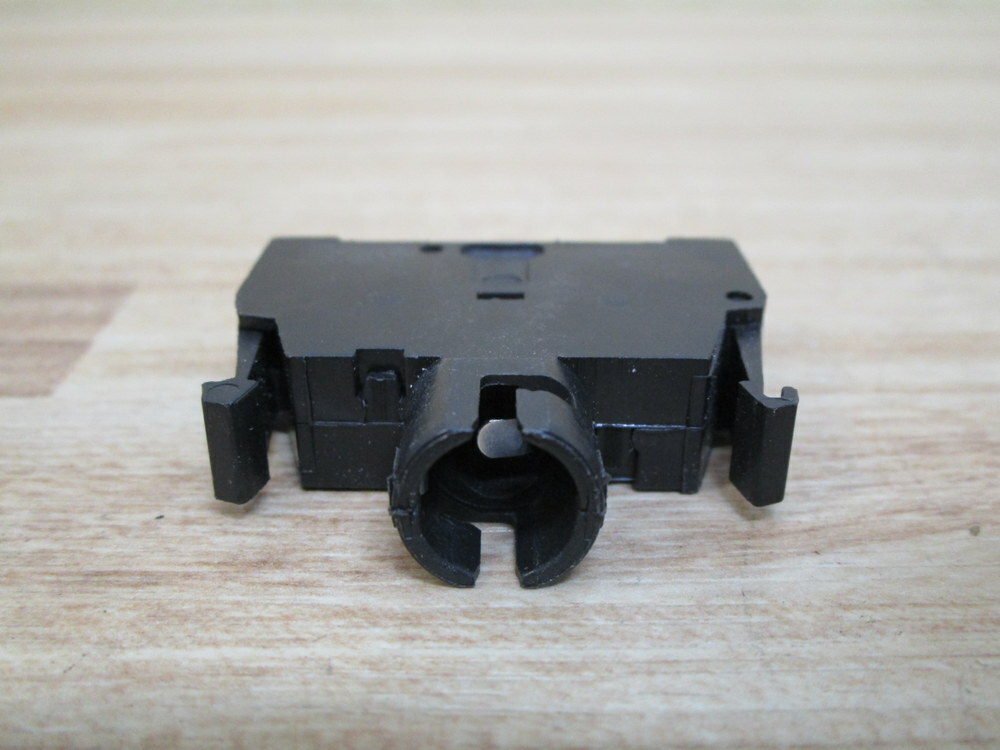 Allen Bradley 800E-3D0 Pilot Light Module 800E-3DO W/O Bulb