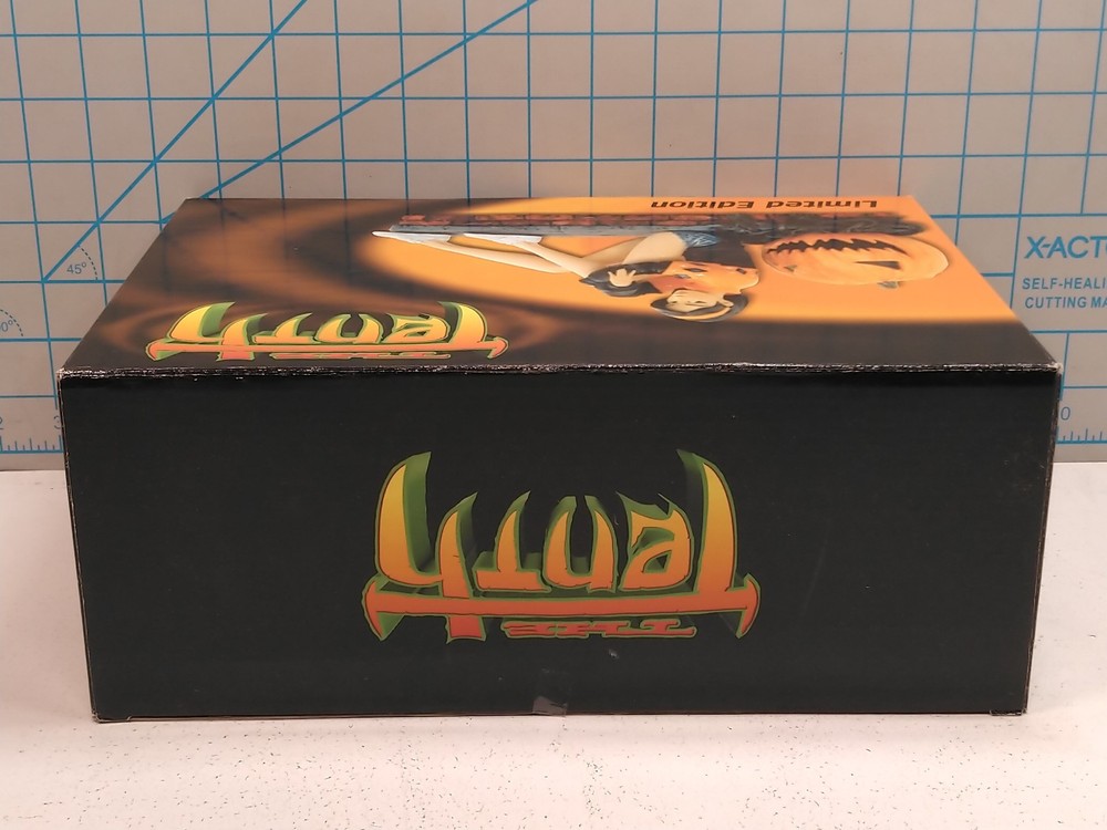 The Tenth Esperanza Limited Edition Statue, Dynamic Forces 2001