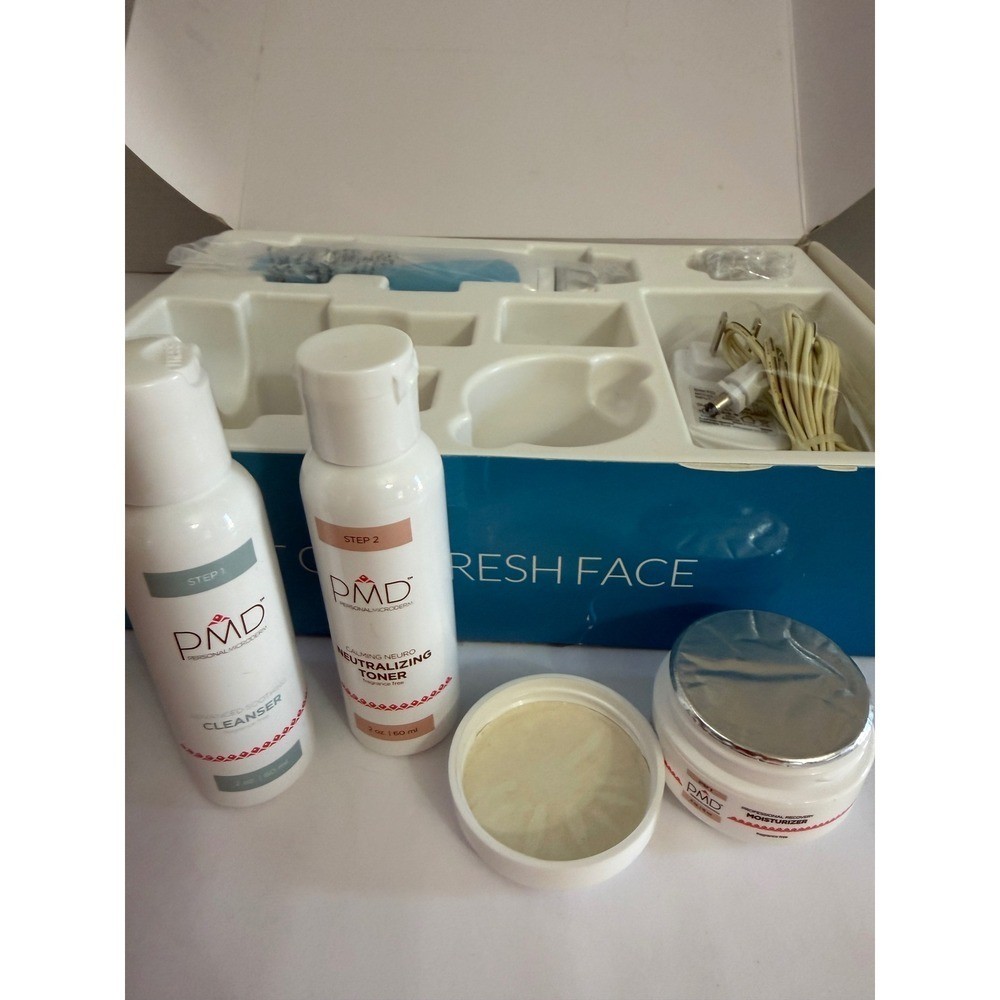 PMD Personal Microderm Complete System Blue with Starter Kit Skin Care Set NEW