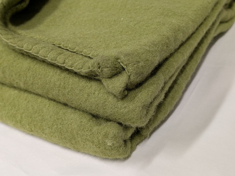Genuine British Army Vintage Wool Thick Green Blanket 2.2m x 1.7m - Dated 1974