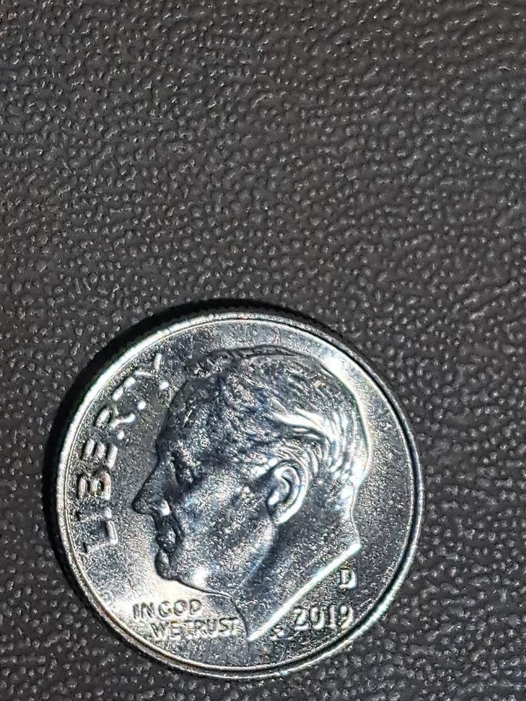 2019D Roosevelt dime with full bands at reverse