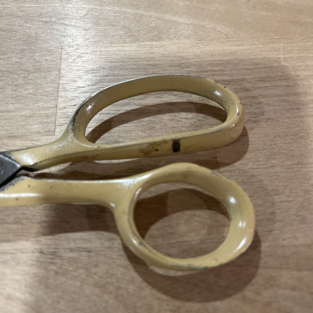 Vintage Eversharp Scissors with tightening arrow USA