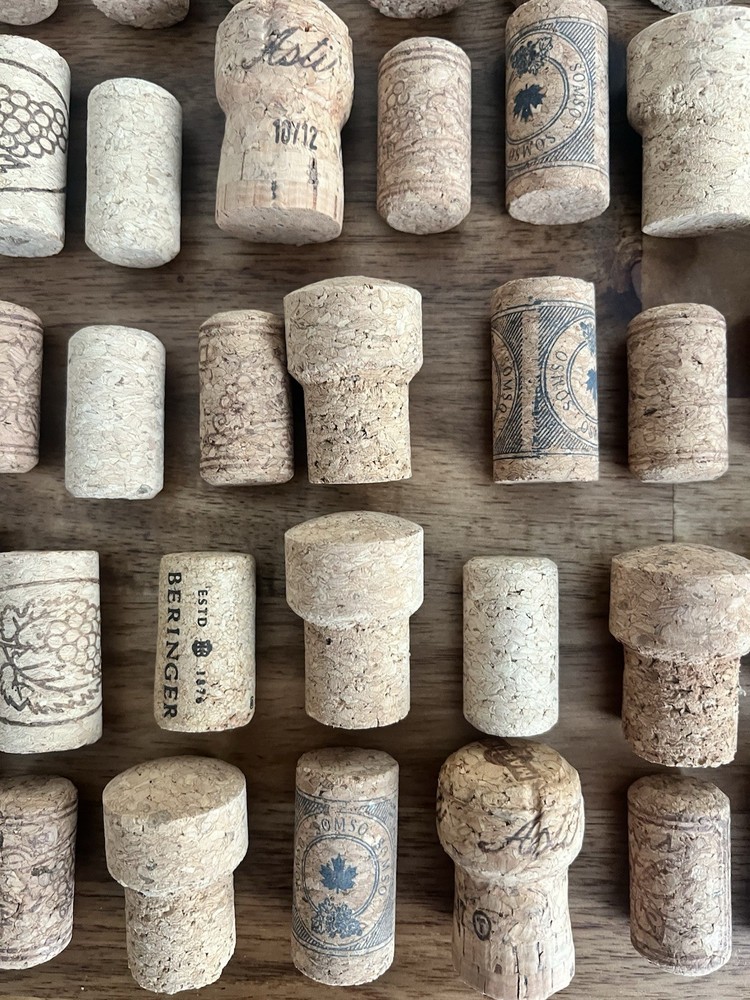 174 Assorted Corks For Hobby, Art, Craft Or Decor