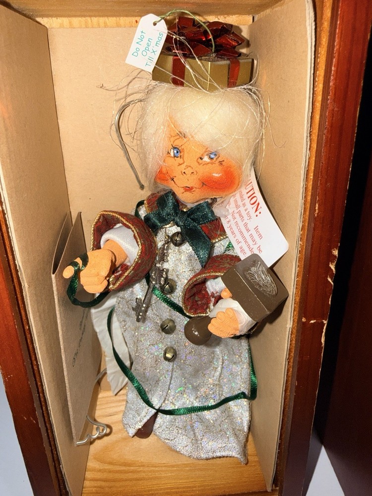 Annalee-Thimbles Collection “ Tinker & Bundles “ E