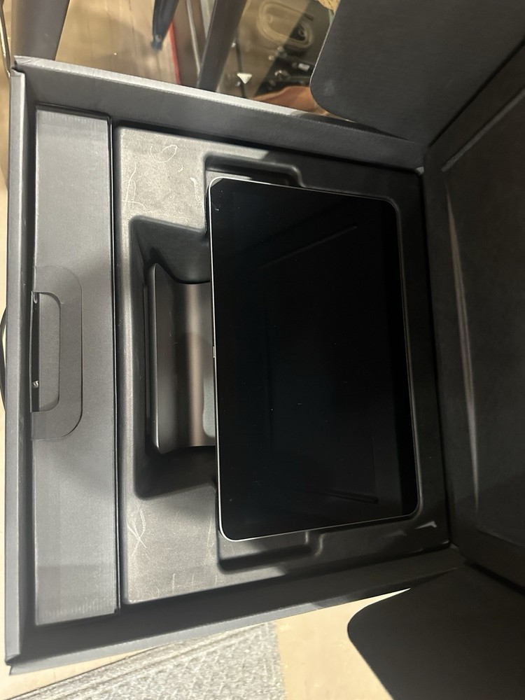 Complete Square POS system perfect for retail environment.