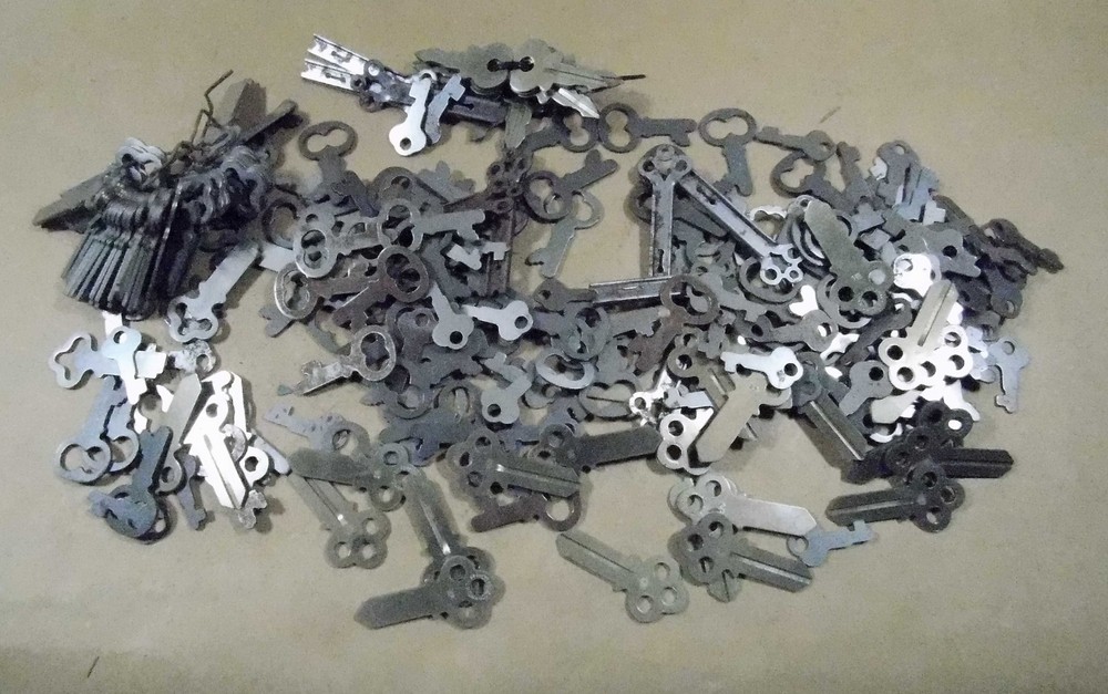 Flat key blanks