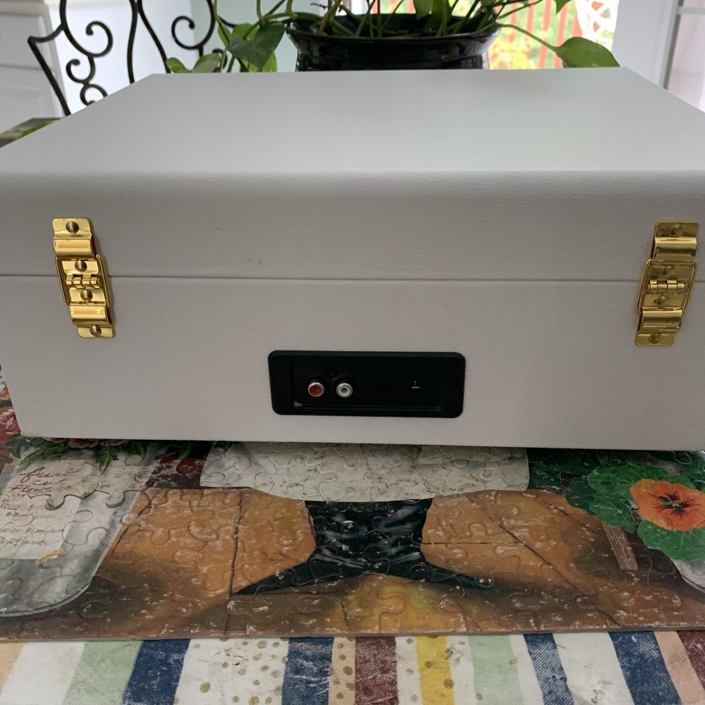 Crosley Stereo Turntable-WHITE