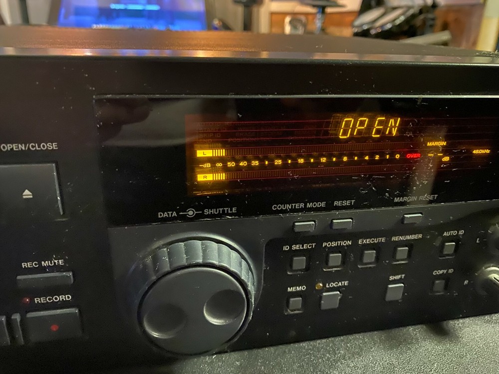 Tascam DA30 MKII 3U Deep Rack Mountable DAT Recorder POWERS ON -For Parts-