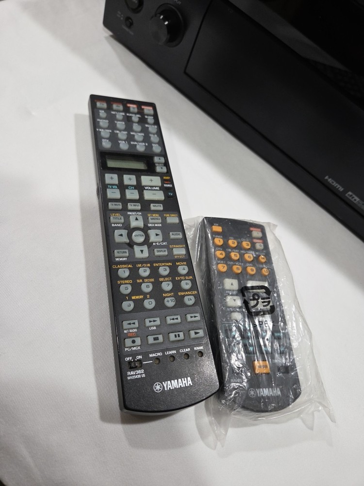 Yamaha RX-V2700 AV Receiver