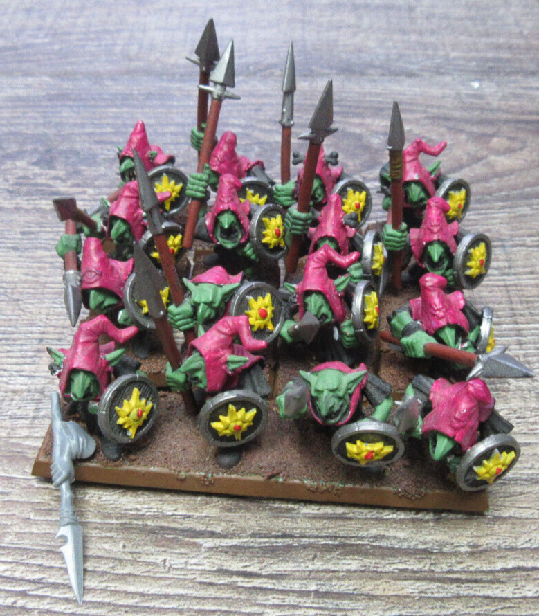 Warhammer Orcs Night Goblin regiment painted (16)