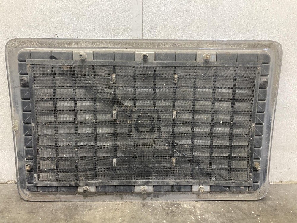 2003-2017 Volvo VNL Grille - Used