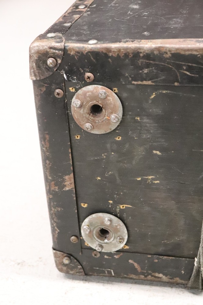 Fiber Hardware Case 23.5x12x23.5 Vintage