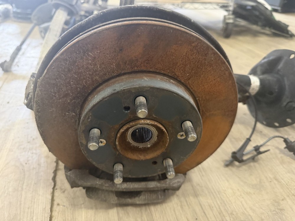 2011-2015 Honda CRZ Front Right Spindle Knuckle
