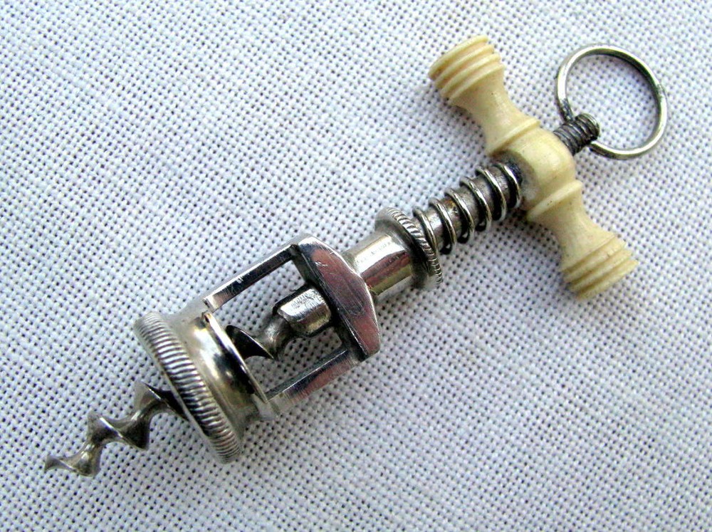 FINE ANTIQUE SMALL 2 ½” INCH LONG MINIATURE CORKSCREW