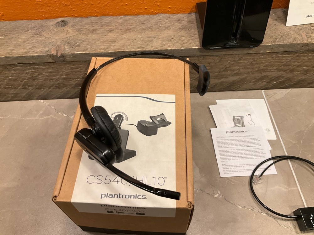 Plantronics CS540 Wireless Telephone Headset System