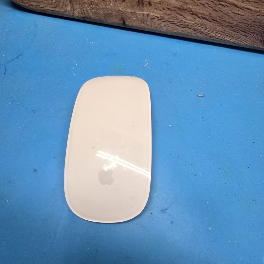Apple Magic Mouse 2 Wireless Mouse - White (A1657)
