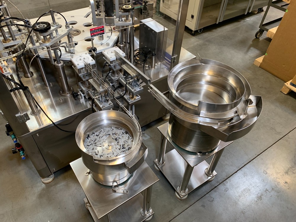 Automated Filling and Capping machine