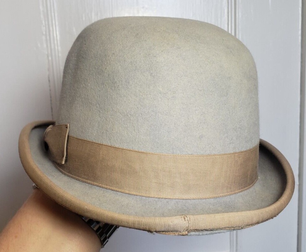 Gray Le Cheval Saddleseat Derby, size 6 3/4